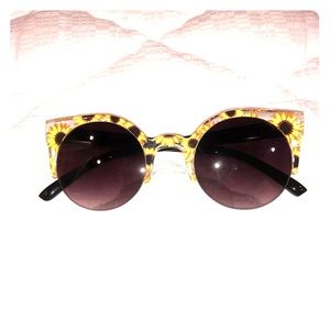 Sunflower pattern shades